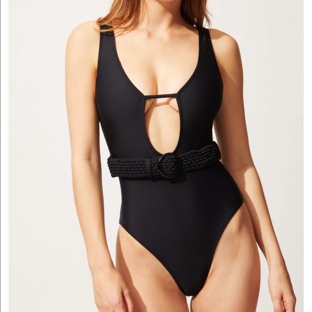 LAST CHANCE! DONATING TOMORROW! NWT SOLID & STRIPED Beatrice Belted Swimsuit